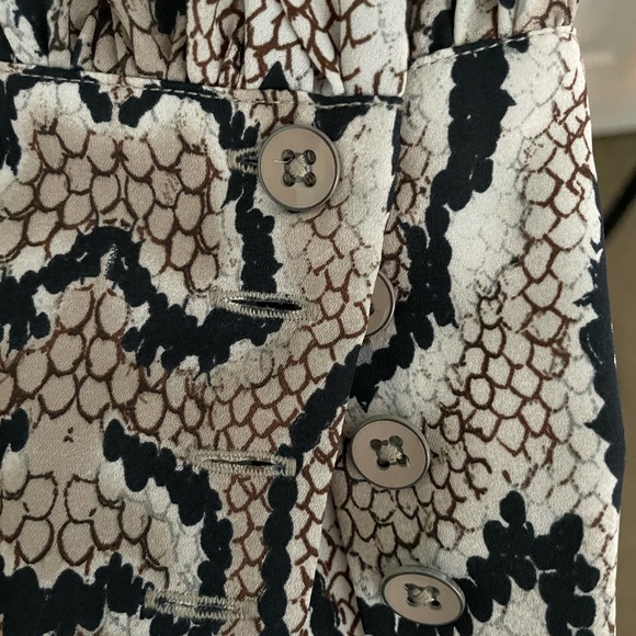 Cabi Python Print Blouse small - Picture 5 of 5